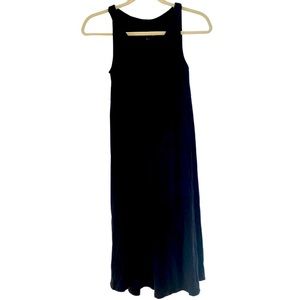 Size: M Black Braided Neckline Maternity Dress